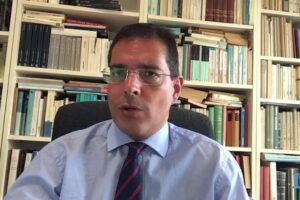 Otto lunghi giorni per cucinare chissà quale ribollita parlamentare di palazzo