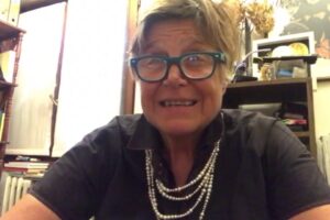 Silvana De Mari: «Non può decidere lo Stato che cosa mettere nello stomaco dei nostri figli»