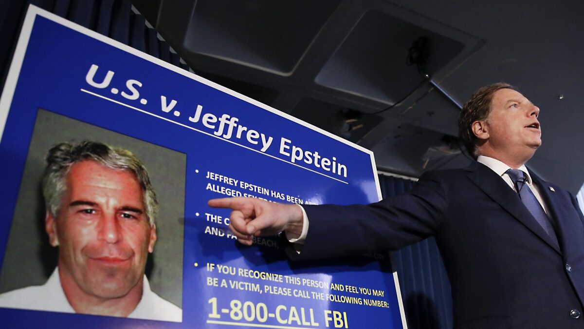 Il piano horror di mister Epstein: migliorare la razza con il suo seme