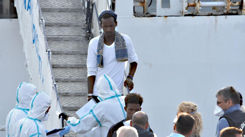 «Salvare i naufraghi ora è reato». Tutte le balle sul decreto Salvini bis
