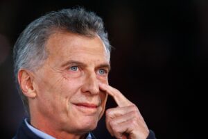 L’Argentina fa crac. E Trump scarica il filo cinese Macri