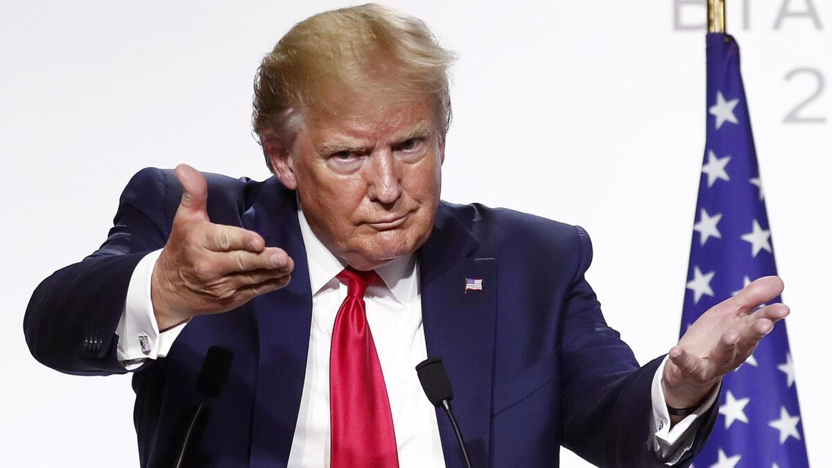 Trump filo Conte, problema per il Pd: È un grazie per il sì alla Russia nel G8