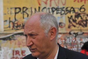 Al posto di Salvini arriverà il prefetto che vuole l’accoglienza senza limiti