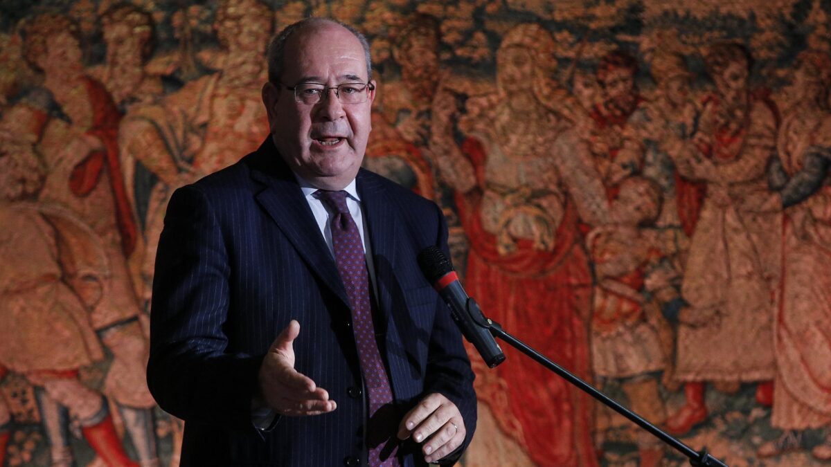 Il Pd vuole Giacomelli all’Agcom per fare cosa gradita a Berlusconi