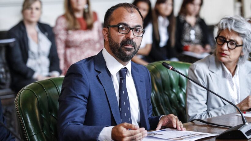 Il gretinismo sale in cattedra al ministero