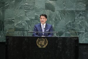 Conte non parla più dell’Iva: vuol dire  che la aumenterà