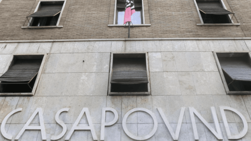Il Pd prova a dire una cosa di sinistra ma gli esce solo l’elogio del bavaglio