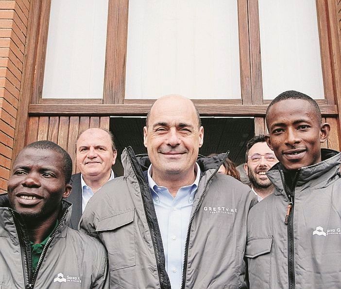 Per digerire i grillini il Pd li costringe a spalancare i porti