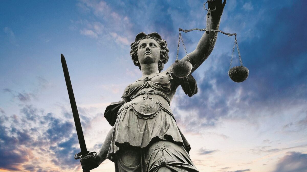 Ecco perché oggi non possiamo dirci liberi