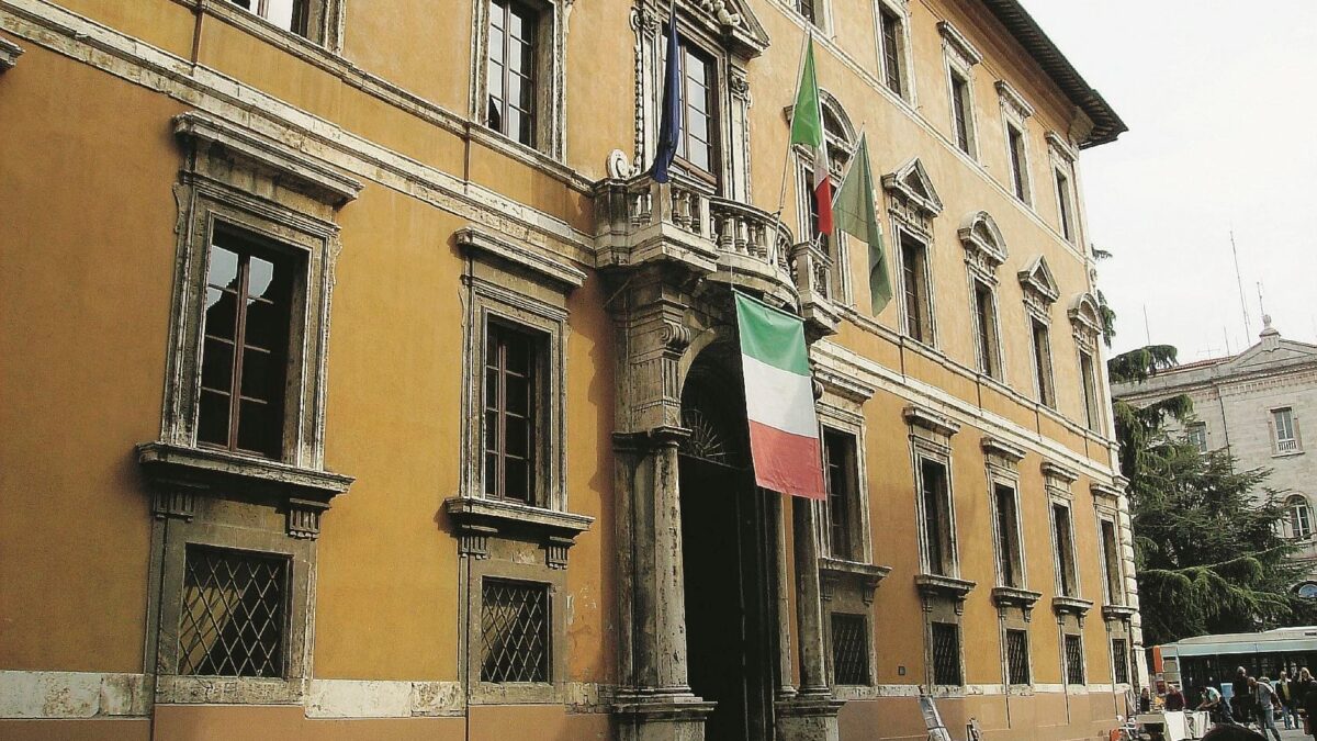 Gli scandali del Pd in Umbria. I buchi neri del sistema rosso, da Sanitopoli alla Palestina