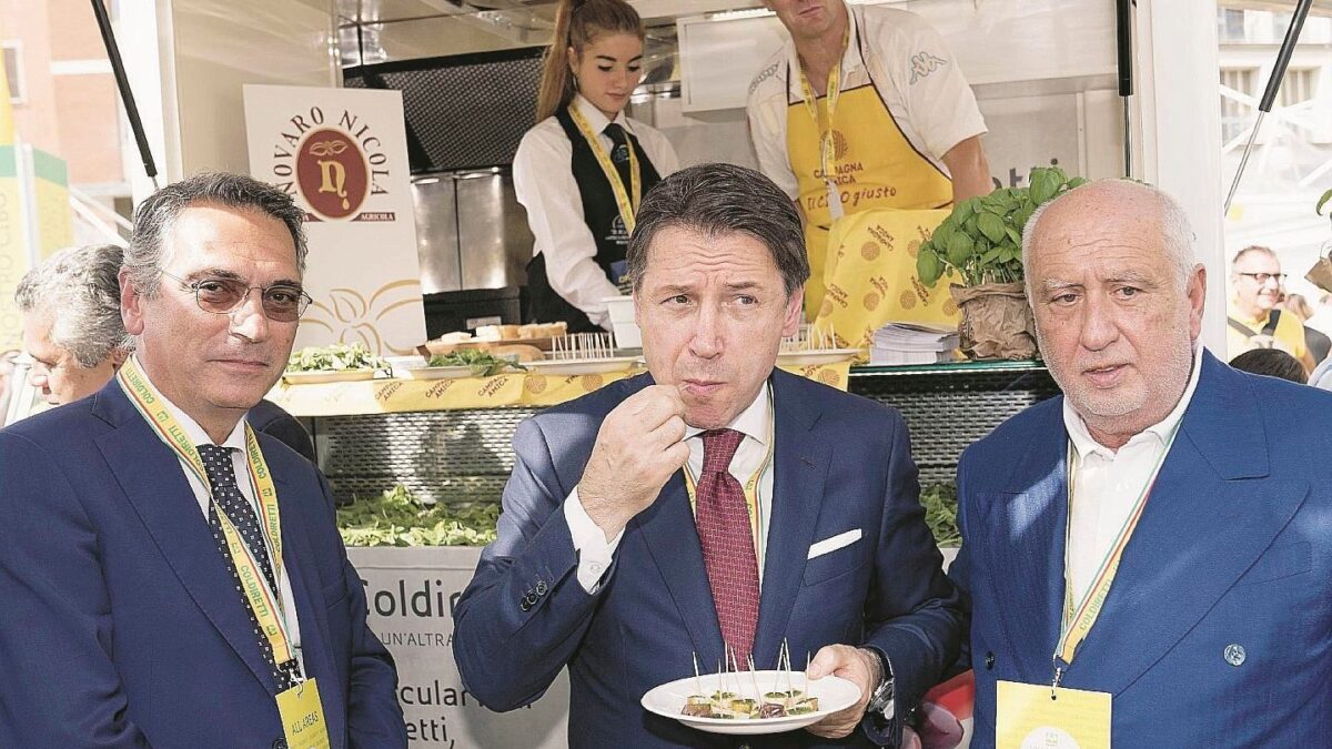 Conte si fa beffe di noi proprio come Renzi