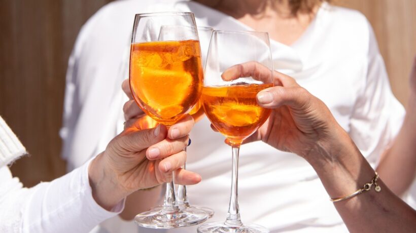 Cocktail, «polibibita» dei futuristi che oggi si beve anche mangiando