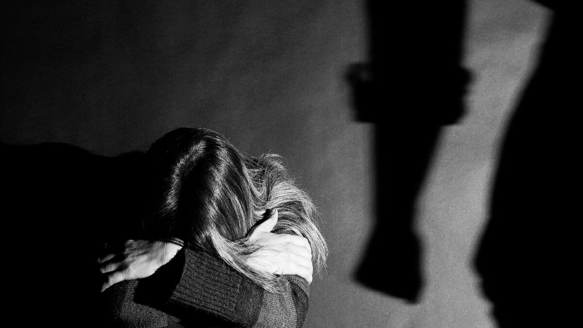 La psicosi molestie fa male alle donne ma ancora continua