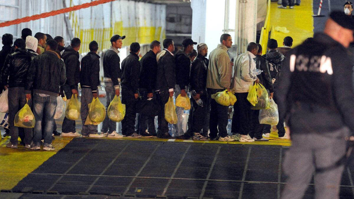 Davamo accoglienza agli aguzzini di migranti