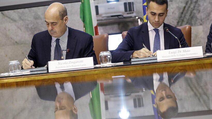L’assemblea di condominio dei 5 stelle vara il nuovo governo assieme al Pd