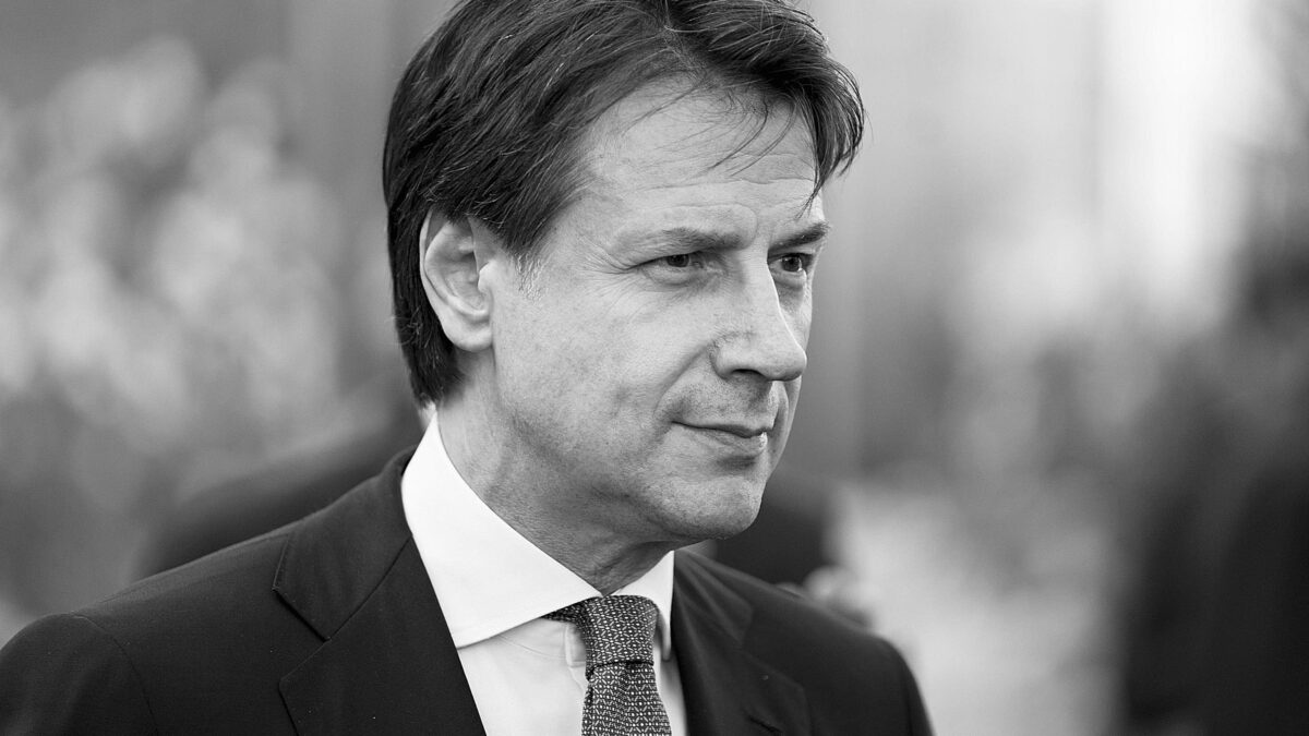 60.000 grillini ci impongono Conte
