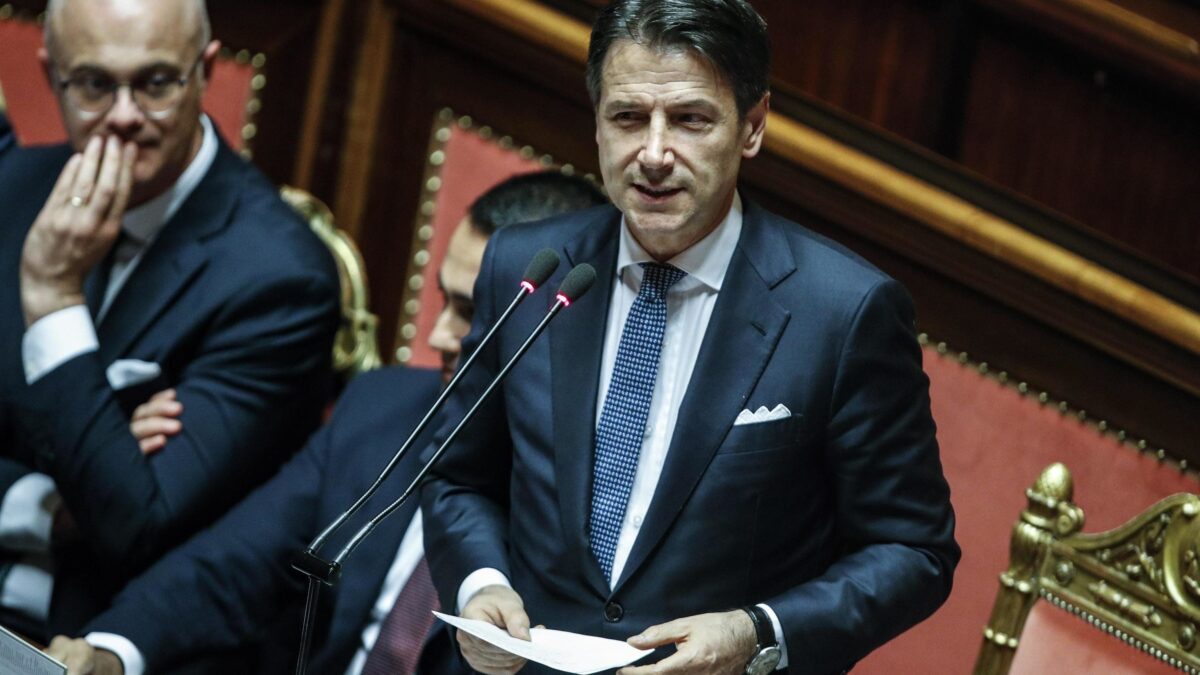 La faccia tosta del premier: «Il vero trasformista è chi ha lasciato il governo»