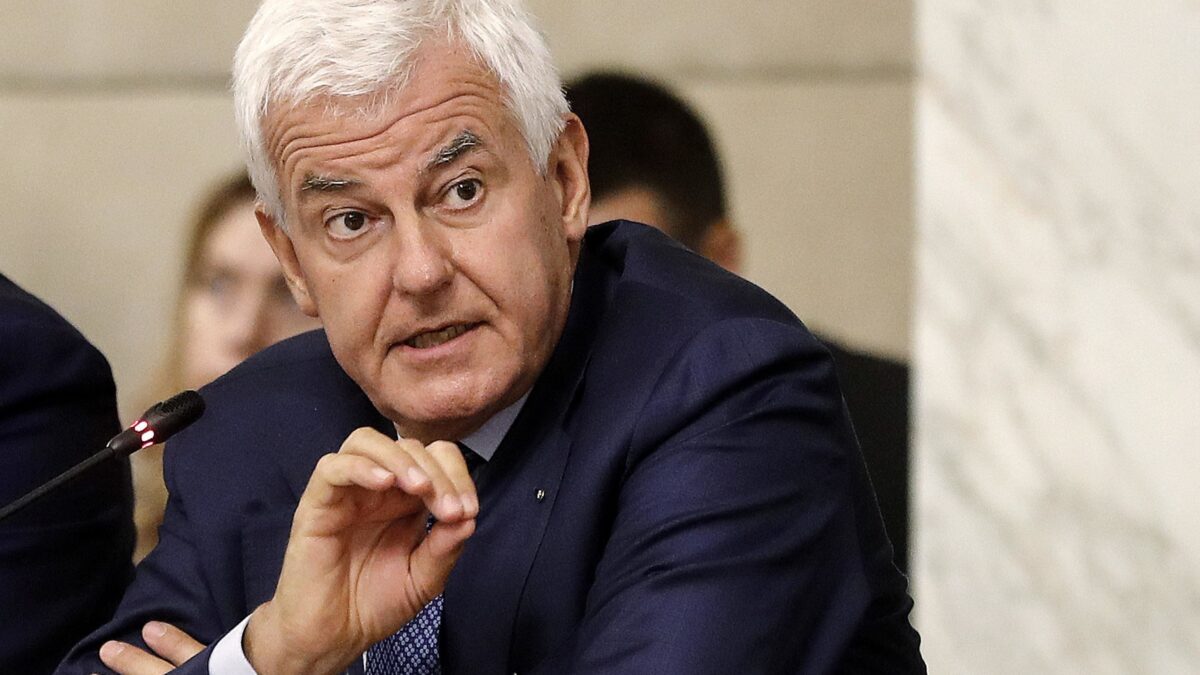 L’Italia sale sul caccia e vince una battaglia nella Difesa europea