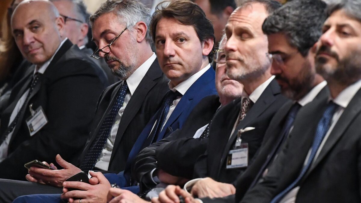 Sindacati e vigilanza fanno muro contro la riforma di Tridico
