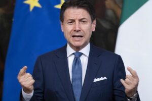 Conte e Colle gabbati dall’ex premier. E adesso non possono più fermarlo