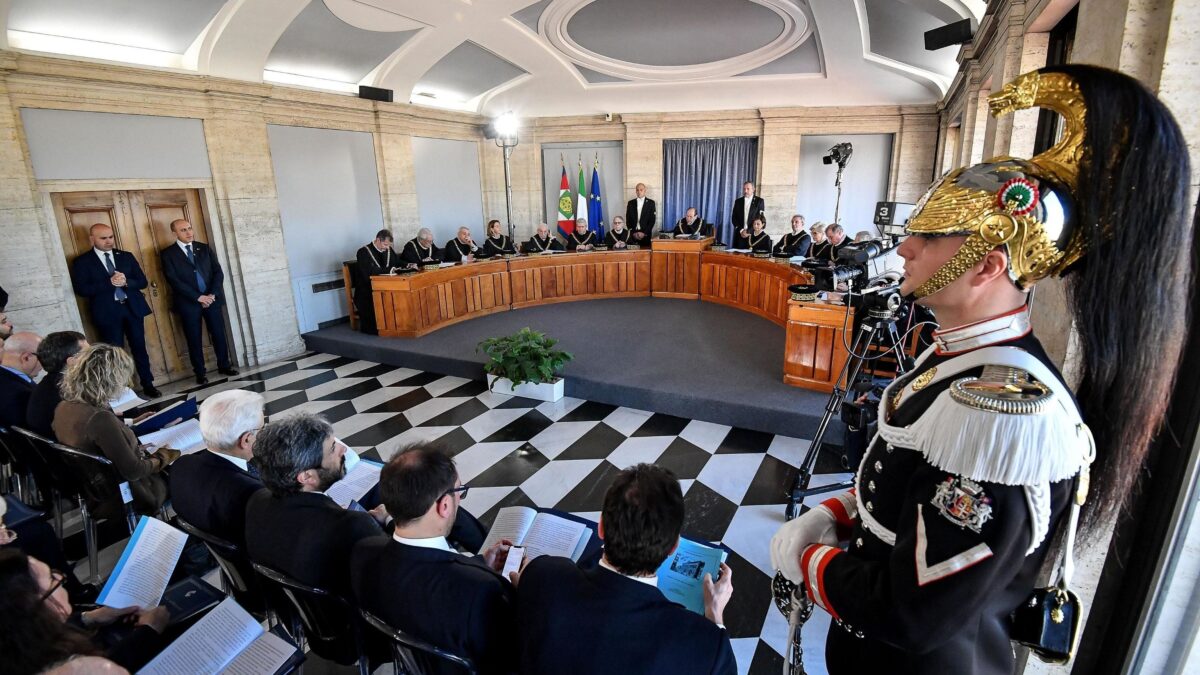 Quindici Eletti decidono per tutti gli italiani