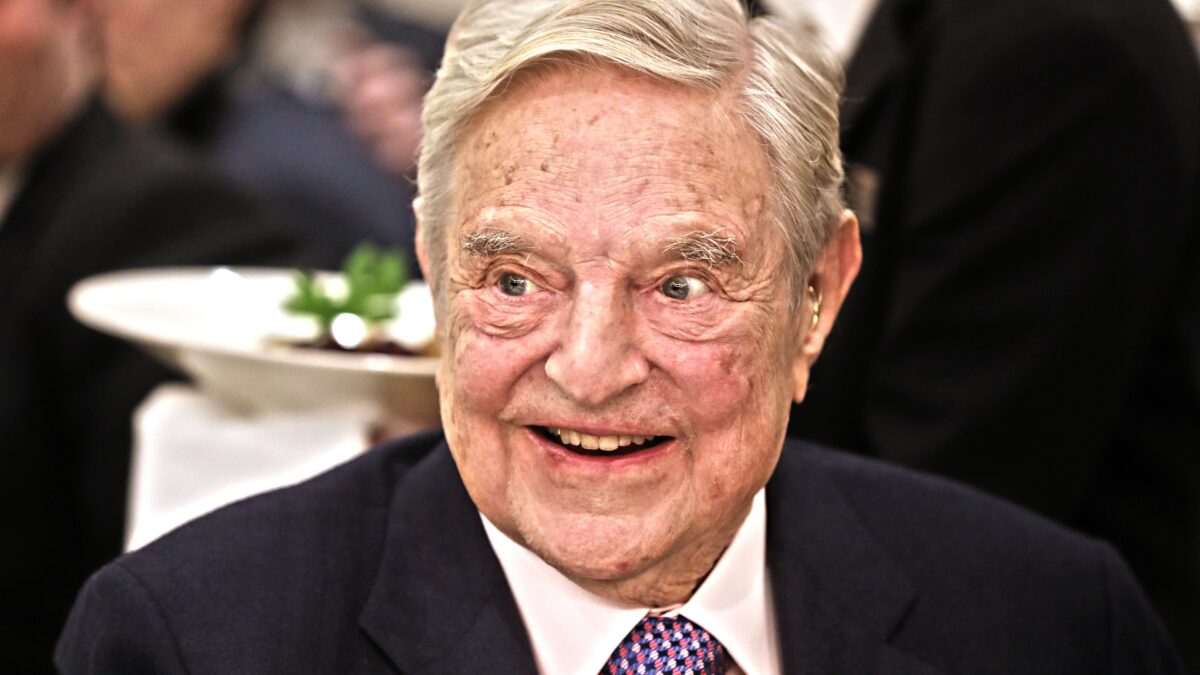 Tutti i soldi di Soros a politici italiani e Ong