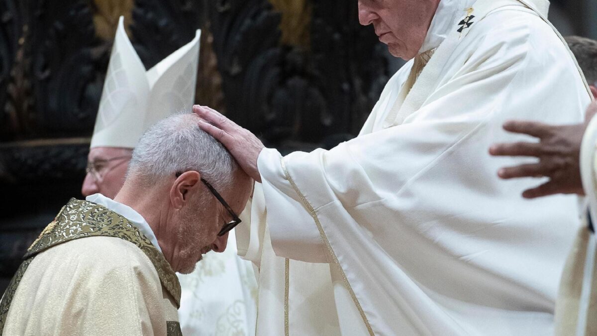 I miti dei nuovi cardinali: barconi e no global