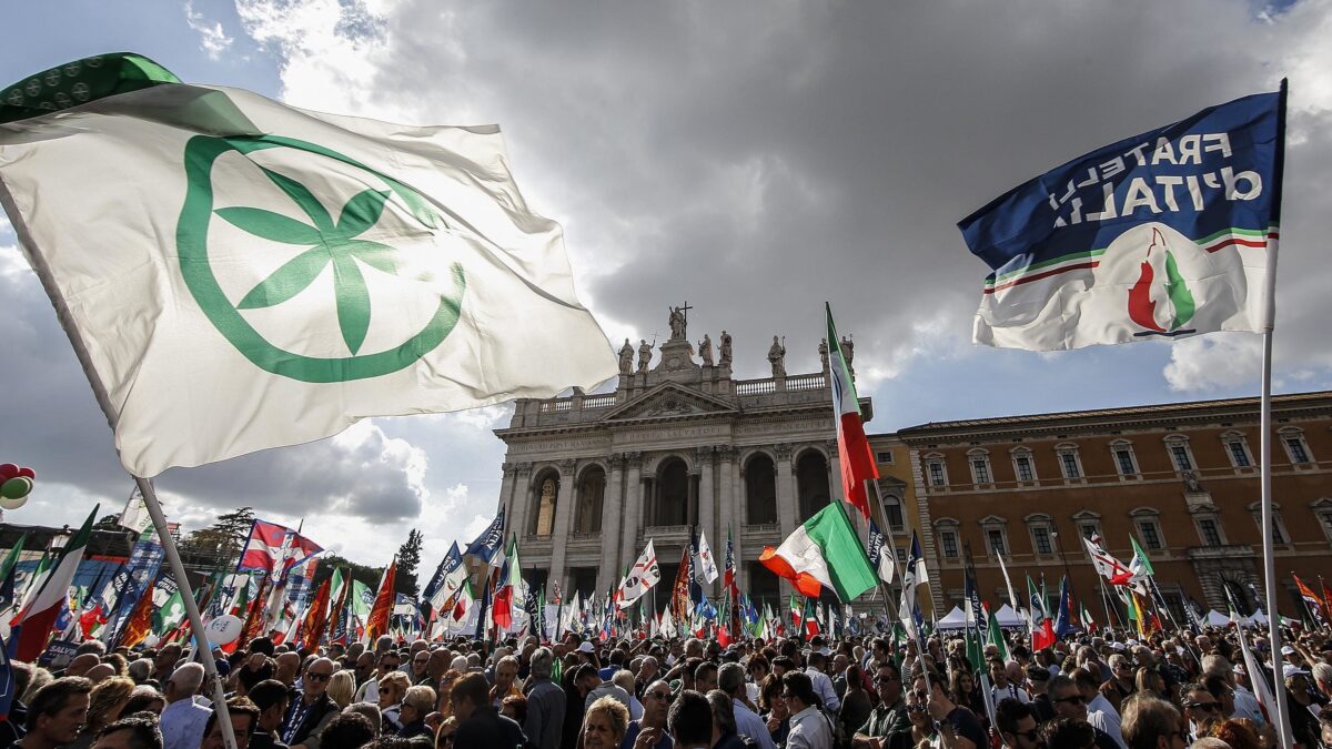 Da piazza San Giovanni l’urlo dei duecentomila: «Via Giuseppi subito»