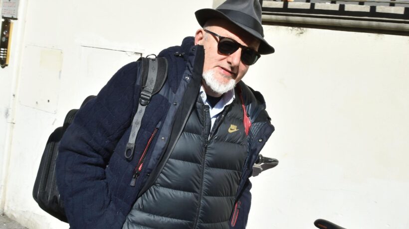 Babbo Renzi con la Sim del nigeriano scriveva al collega bancarottiere