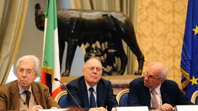 Rino Formica: «Nani e ballerine? No, oggi solo insetti»