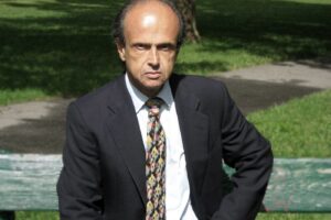 «La gestione finanziaria vaticana paga le scelte sbagliate di Bergoglio»