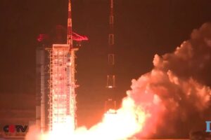 Mentre il mondo parla di Hong Kong la Cina si prende la tecnologia dei satelliti