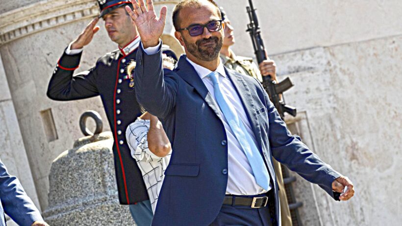 I vescovi difendono il crocifissosolo per fare un dispetto a Salvini