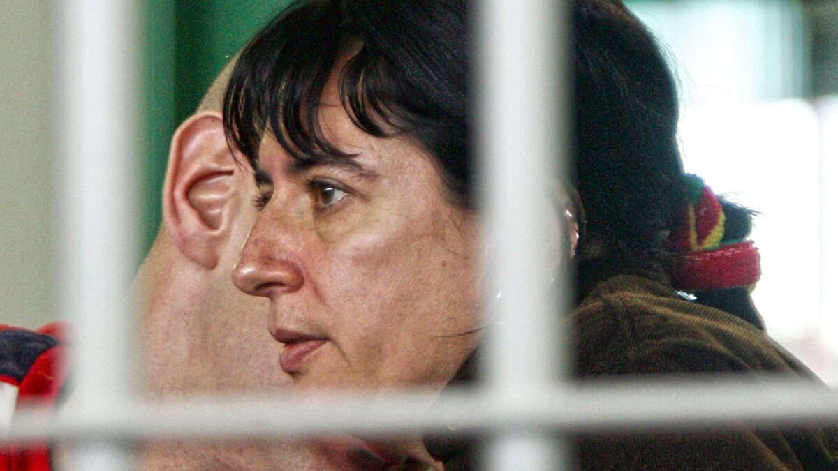 Lo Stato mantiene la brigatista per una legge fatta dal governo Renzi