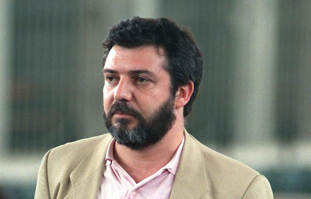 L’estremista Etro esige l’assegno: «Se me lo tolgono torno alle rapine»