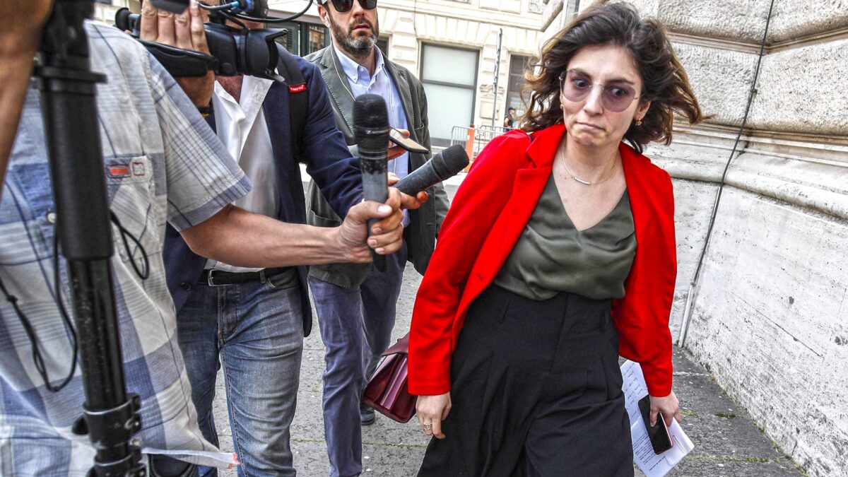 Continua il gioco sporco sull’Iva. Vogliono alzarla ma non l’ammettono