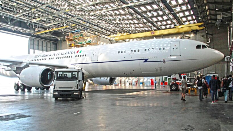 L’Air Force Renzi è di una società che fabbrica dighe a Katmandu?