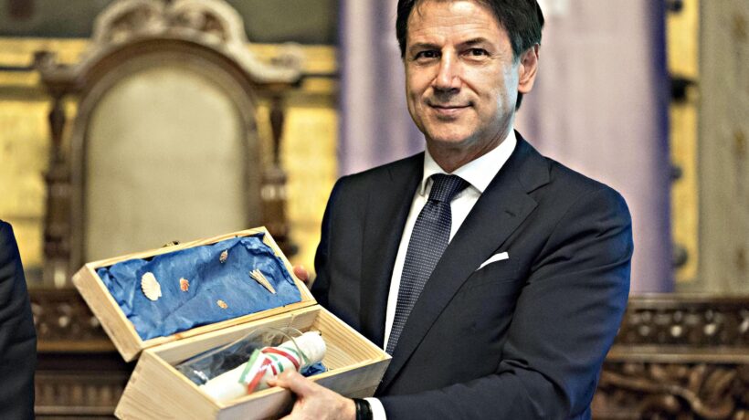 L’Ue butta la maschera e fa sconti agli amici