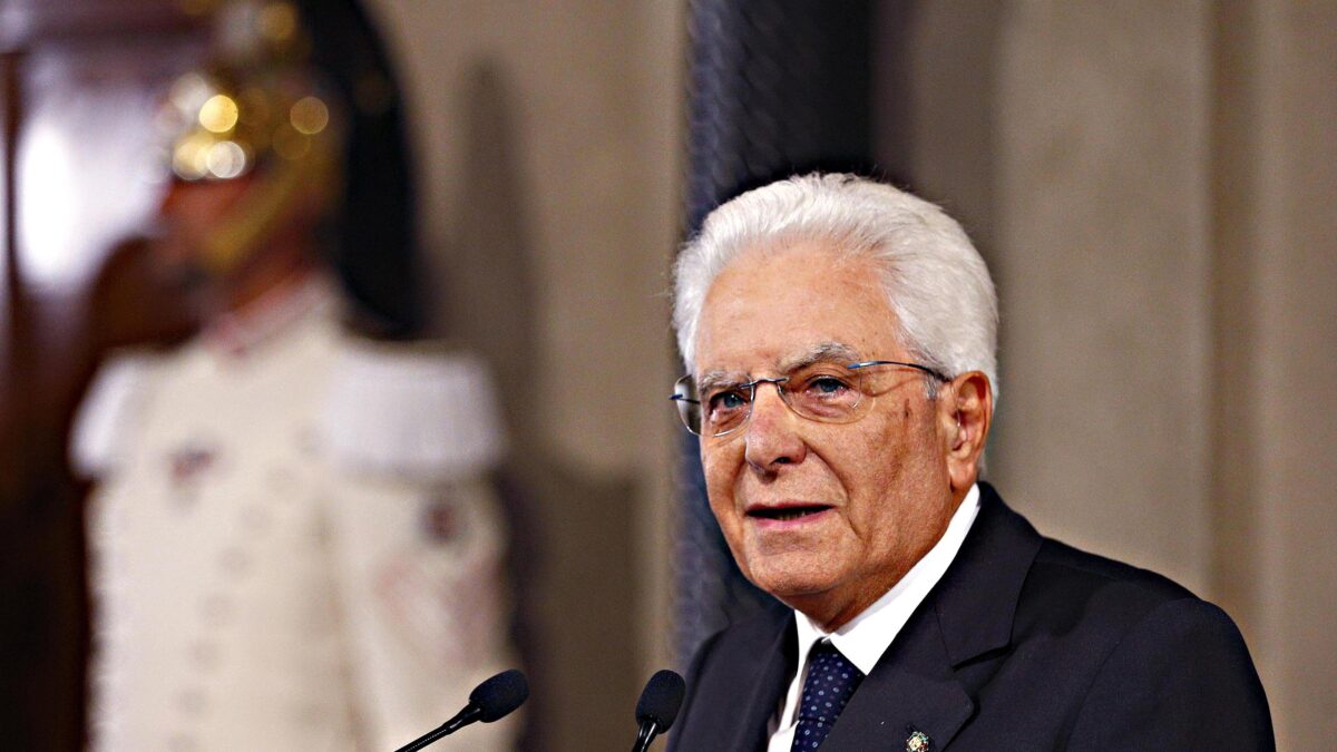 Il Quirinale ha deciso: se il governo va giù taglio degli onorevoli e si torna alle urne