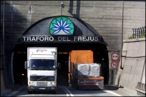 Gavio vince il contenzioso con Anas sul traforo del Frejus. La grana passa all’Appendino