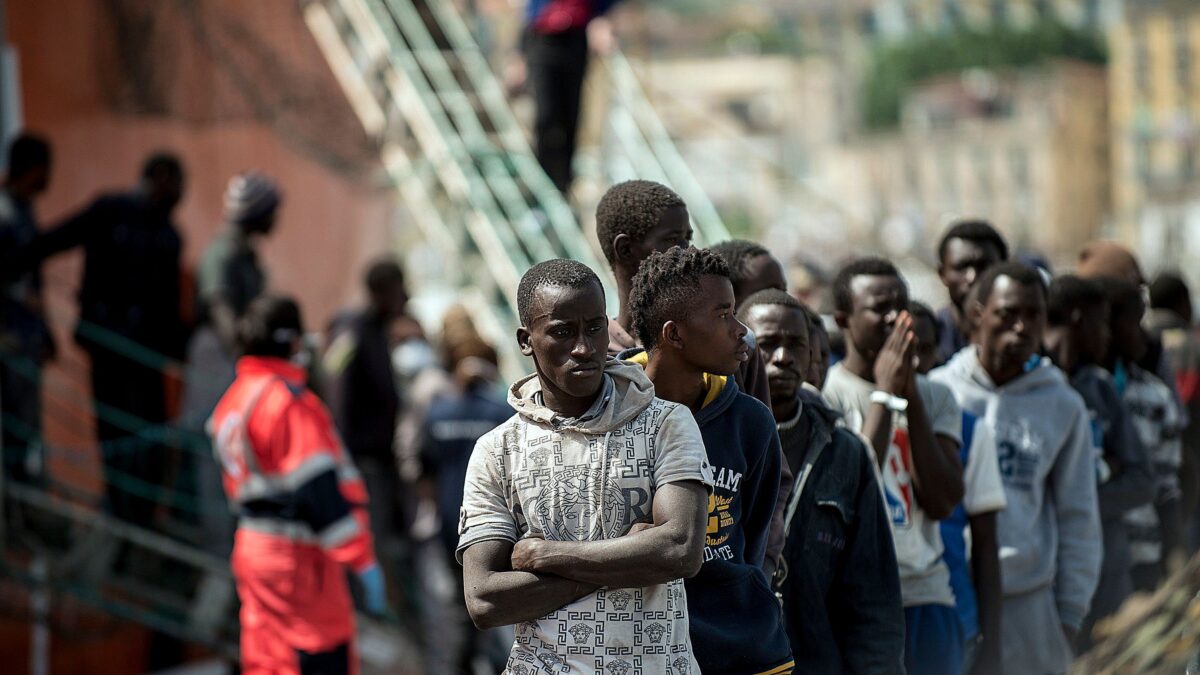 Arriva pure la tassa sugli immigrati