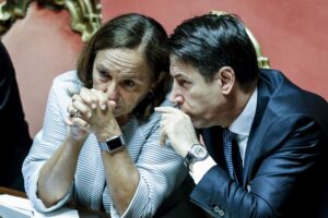 Il governo rifà il patto con la Libia e prova a tenerlo sotto segreto