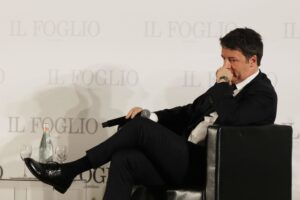 I piani flop di Renzi e Conte per salvare il Paese in dissesto