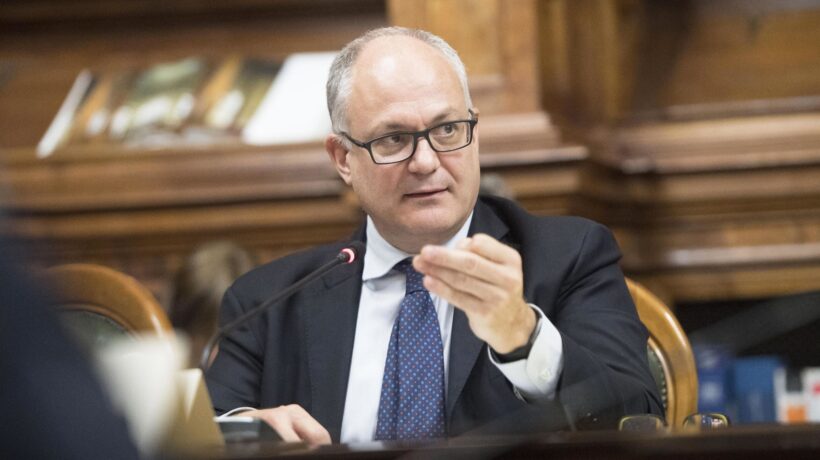 Gualtieri agita lo spettro Salvini per tassarci