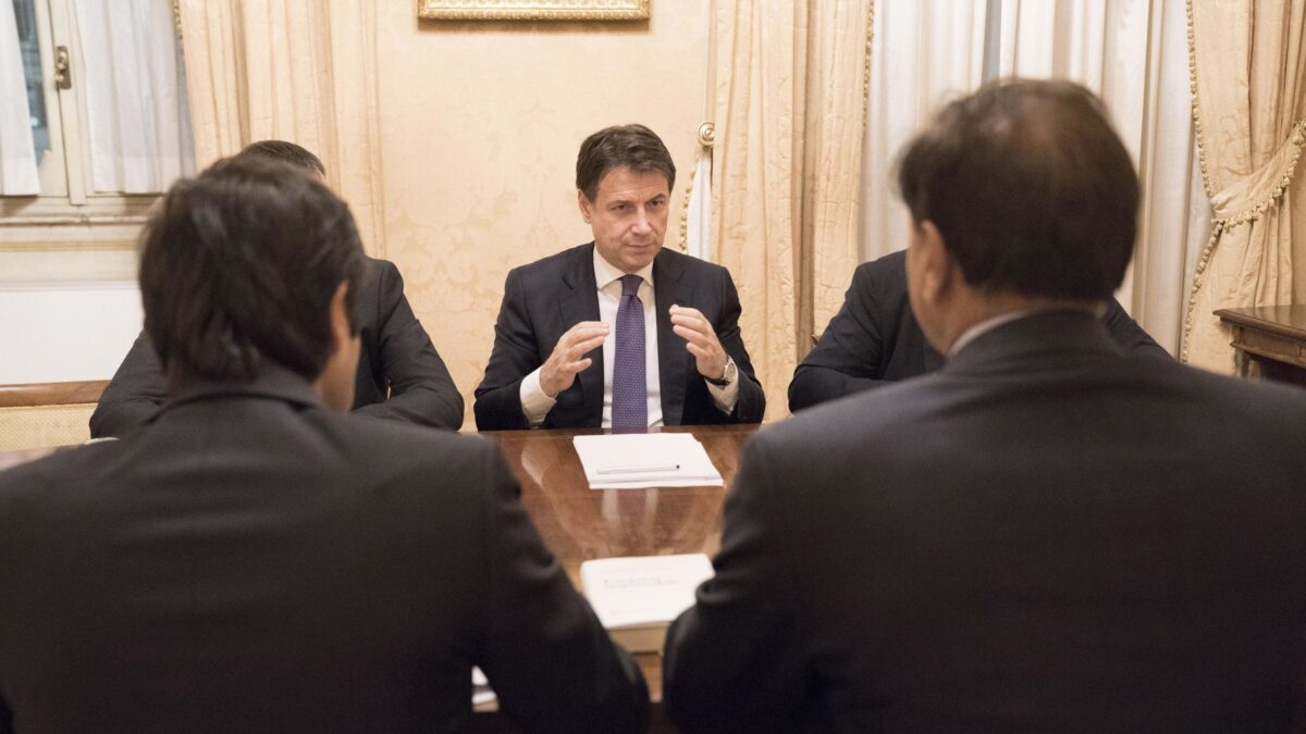 Dopo il vertice, Mittal fa l’indiana. E aspetta Conte