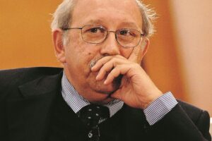 I censori di oggi sono i progressisti che bruciano i libri a fuoco lento