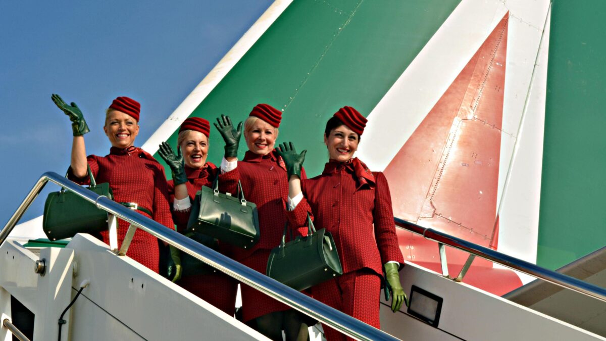 Alitalia non ha soldi ma prende ancora tempo