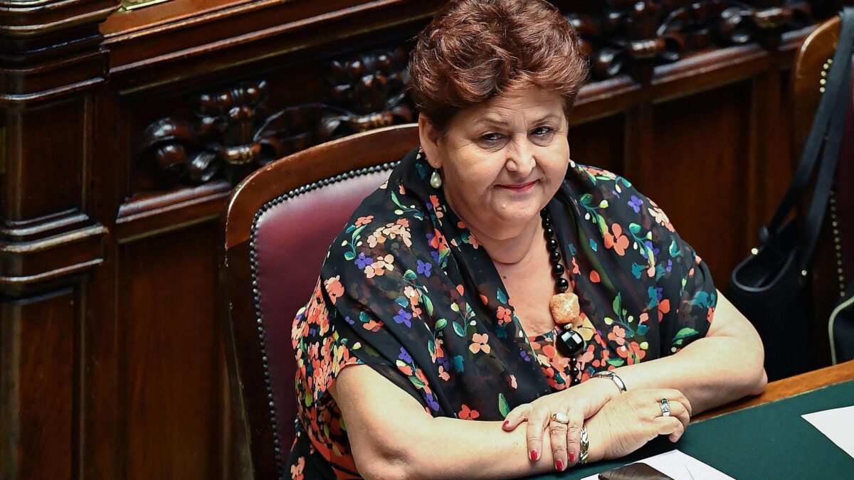 La vispa Teresa che si dissocia da sé stessa