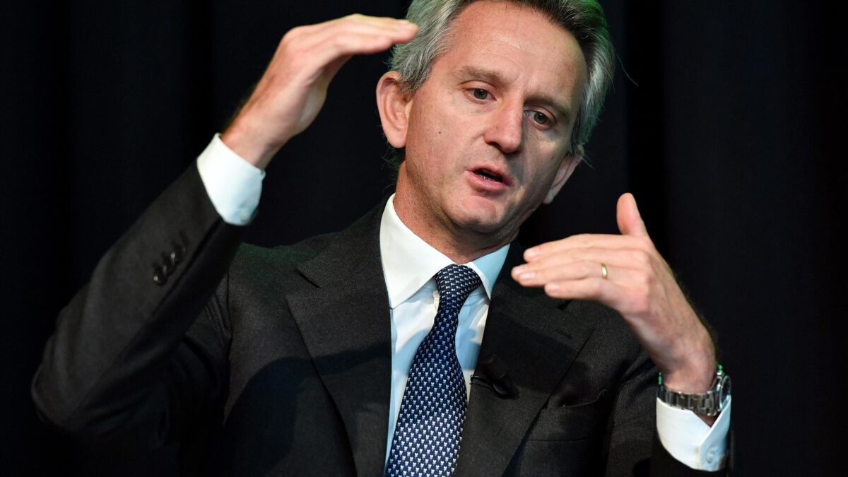 Mediobanca fa il record di dividendi. Arrivano 2,5 miliardi in quattro anni