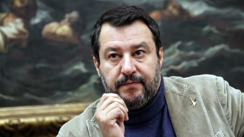 «Repubblica» difende il cronista Rai che ha insultato Salvini e sua figlia